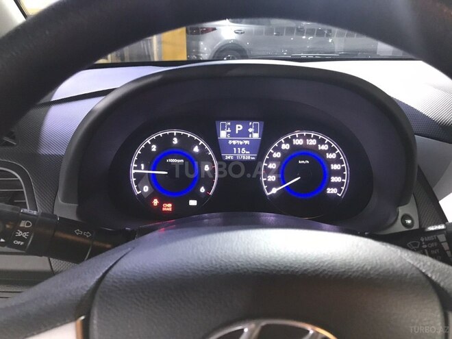 Hyundai Accent 2015, 118,000 km - 1.6 l - Bakı