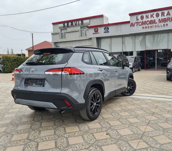 Toyota Corolla Cross-5