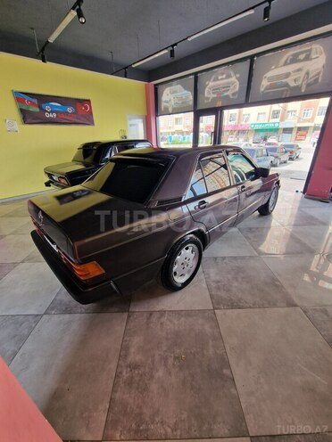 Mercedes 190 1991, 325,450 km - 2.0 л - Bakı
