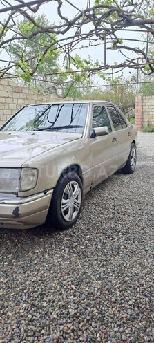 Mercedes E 250 1994, 545,673 km - 2.5 l - İmişli