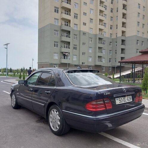 Mercedes E 240 1998, 252,000 km - 2.4 l - Sumqayıt
