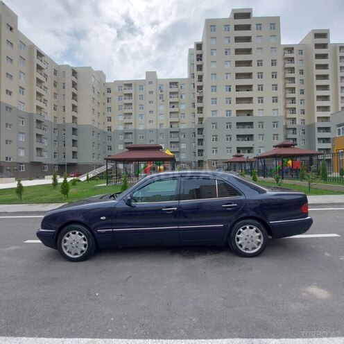 Mercedes E 240 1998, 252,000 km - 2.4 l - Sumqayıt