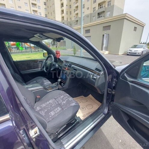 Mercedes E 240 1998, 252,000 km - 2.4 l - Sumqayıt