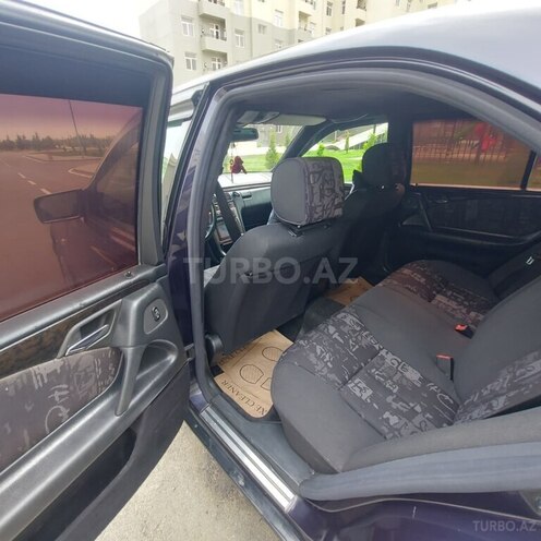 Mercedes E 240 1998, 252,000 km - 2.4 l - Sumqayıt