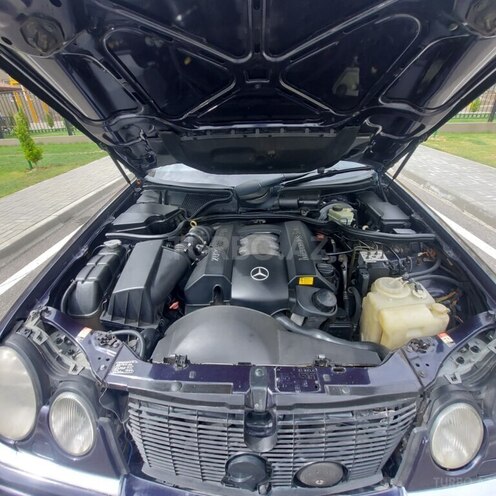 Mercedes E 240 1998, 252,000 km - 2.4 l - Sumqayıt