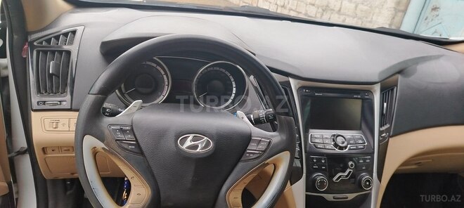 Hyundai Sonata 2011, 178,338 km - 2.4 l - Qazax