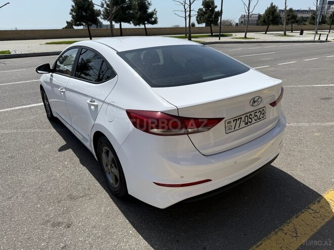 Hyundai Avante 2016, 198,000 km - 1.6 l - Bakı