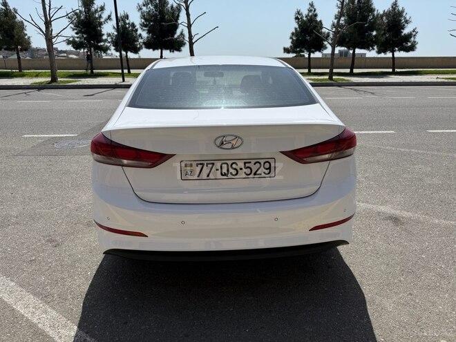 Hyundai Avante 2016, 198,000 km - 1.6 l - Bakı