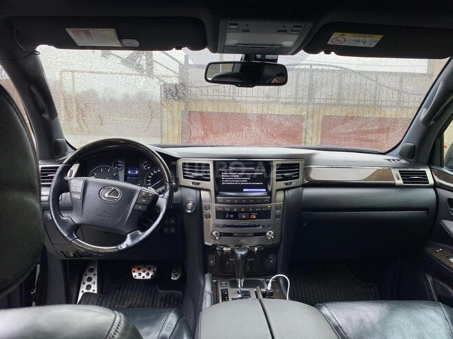 Lexus LX 570 2015, 133,000 km - 5.7 l - Bakı