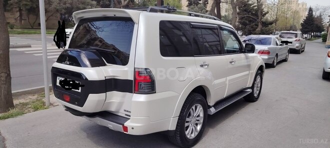 Mitsubishi Pajero 2014, 193,000 km - 3.8 l - Bakı