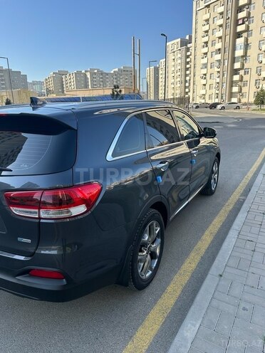 Kia Sorento-8