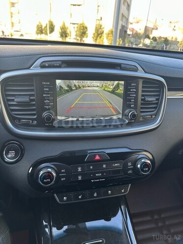 Kia Sorento-18