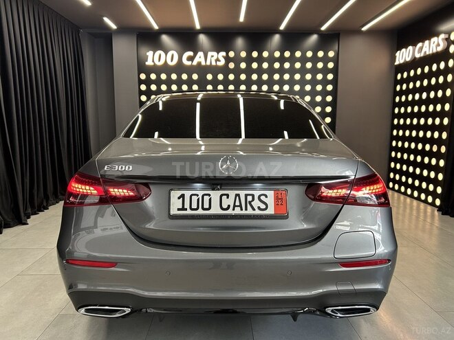 Mercedes E 300 de-5