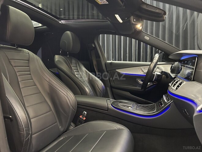 Mercedes E 300 de-13