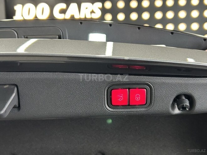 Mercedes E 300 de-19