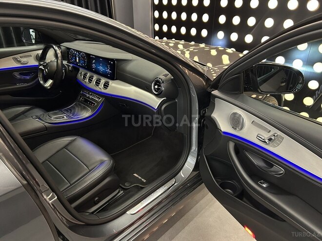Mercedes E 300 de-11