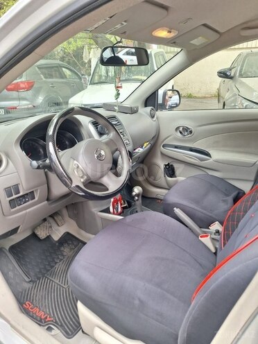 Nissan Sunny 2013, 85,700 km - 1.5 л - Bakı