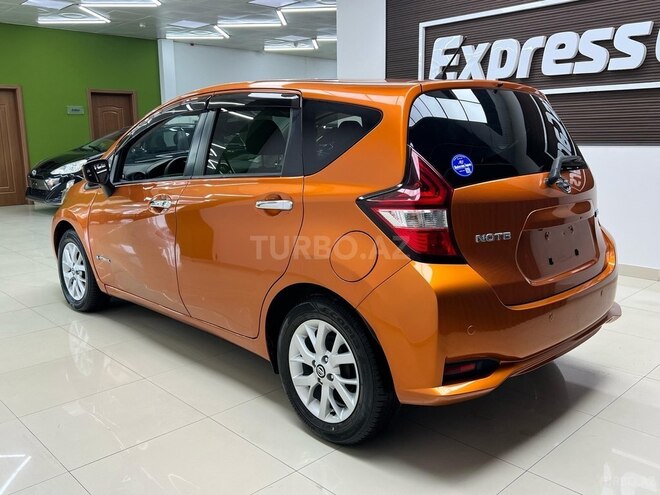Nissan Note-2