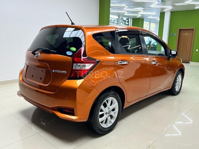 Nissan Note-4