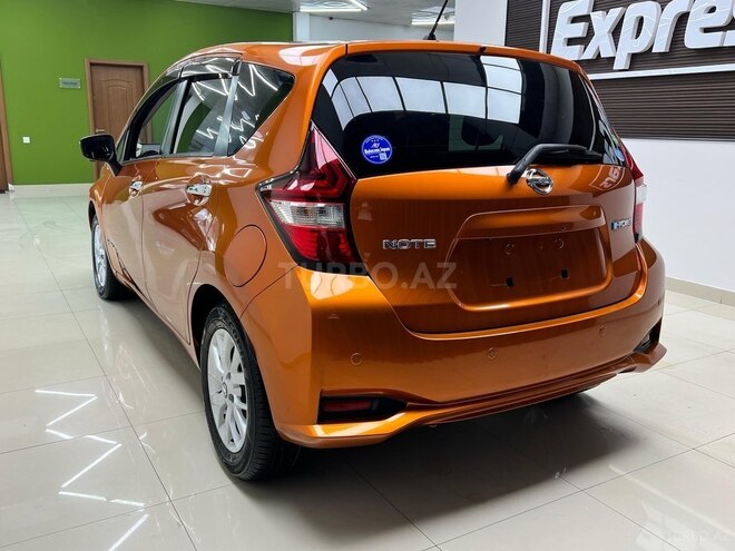 Nissan Note-5