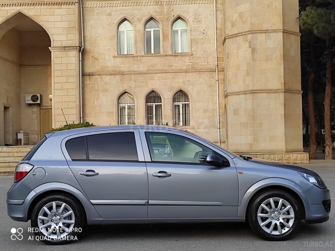 Opel Astra 2006, 293,000 km - 1.4 l - Quba