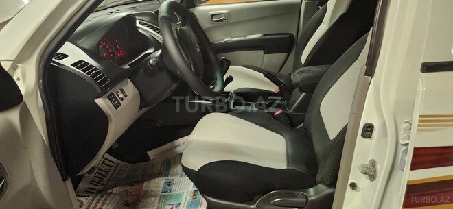 Mitsubishi L200 2015, 333,000 km - 2.5 l - Bakı