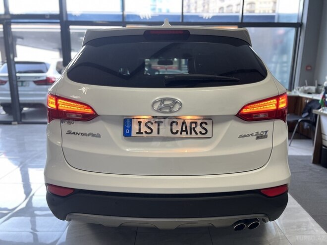 Hyundai Santa Fe-6