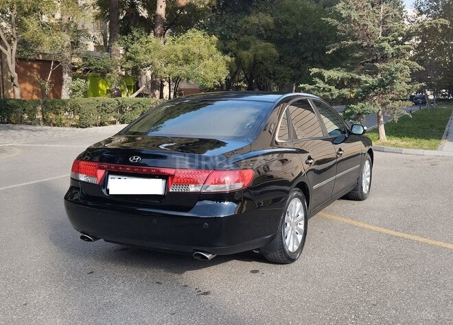Hyundai Grandeur 2009, 230,000 km - 2.7 л - Bakı
