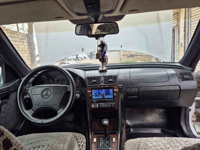 Mercedes C 220 d 1996, 355,670 km - 2.2 л - Salyan