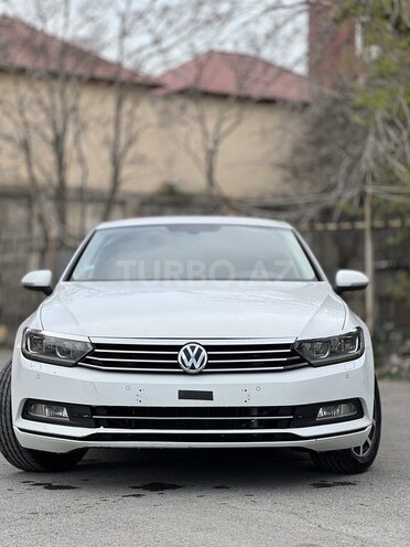 Volkswagen Passat 2016, 198,000 km - 1.8 л - Bakı