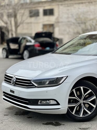 Volkswagen Passat 2016, 198,000 km - 1.8 л - Bakı