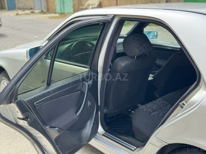 Mercedes C 200 1999, 247,000 km - 2.0 л - Bakı