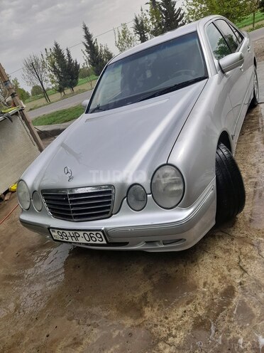 Mercedes E 270 2001, 530,000 km - 2.7 l - Ağcabədi