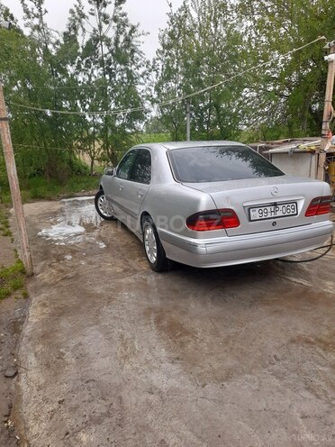 Mercedes E 270 2001, 530,000 km - 2.7 l - Ağcabədi