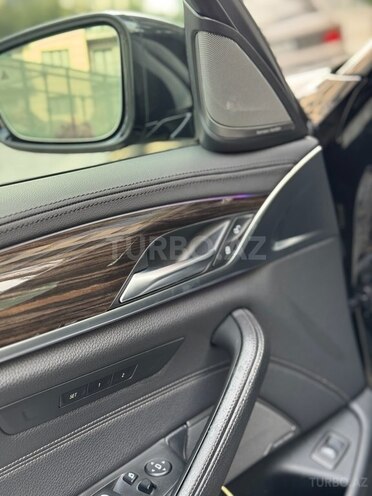 BMW 530-14
