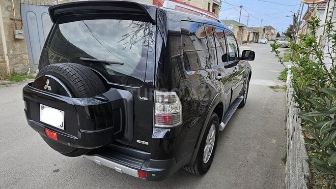 Mitsubishi Pajero 2007, 203,000 km - 3.0 l - Bakı