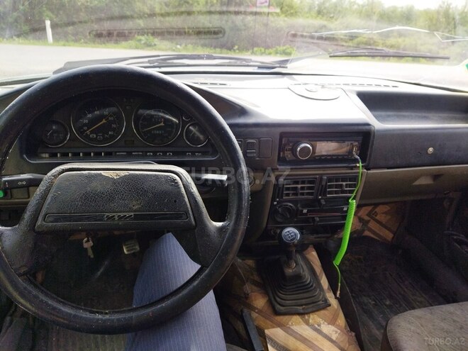 IJ 2126 Oda 2005, 250,000 km - 1.6 l - Qax