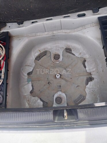 Toyota Corolla 2006, 266,000 km - 1.4 l - Bakı