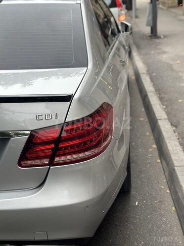 Mercedes E 220 d-9
