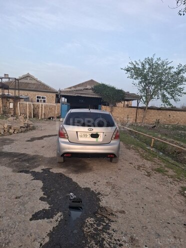 Kia Rio 2009, 313,245 km - 1.5 l - Salyan