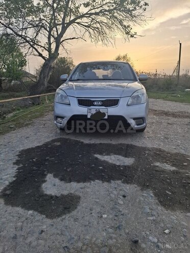 Kia Rio 2009, 313,245 km - 1.5 l - Salyan