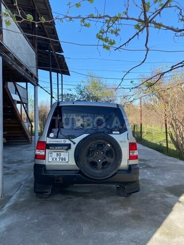 Mitsubishi Pajero io 1999, 290,000 km - 1.8 л - Bakı