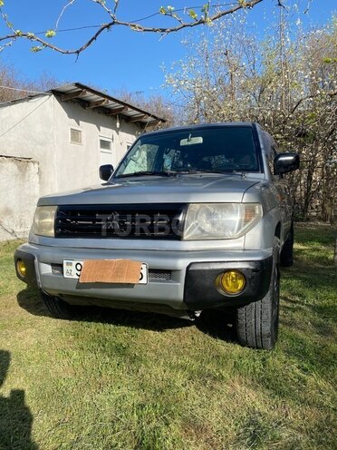 Mitsubishi Pajero io 1999, 290,000 km - 1.8 л - Bakı