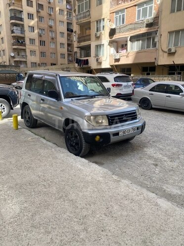 Mitsubishi Pajero io 1999, 290,000 km - 1.8 л - Bakı
