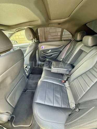 Mercedes E 220 d 2019, 181,000 km - 2.2 l - Bakı