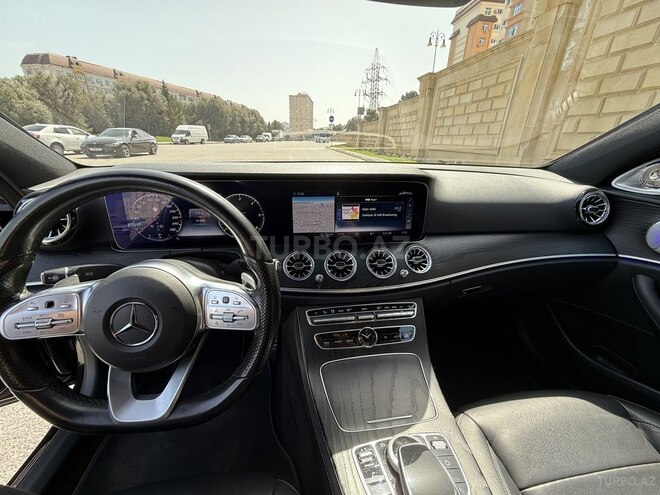 Mercedes E 220 d 2019, 181,000 km - 2.2 l - Bakı