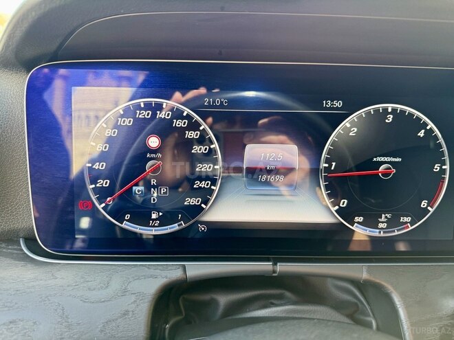 Mercedes E 220 d 2019, 181,000 km - 2.2 l - Bakı
