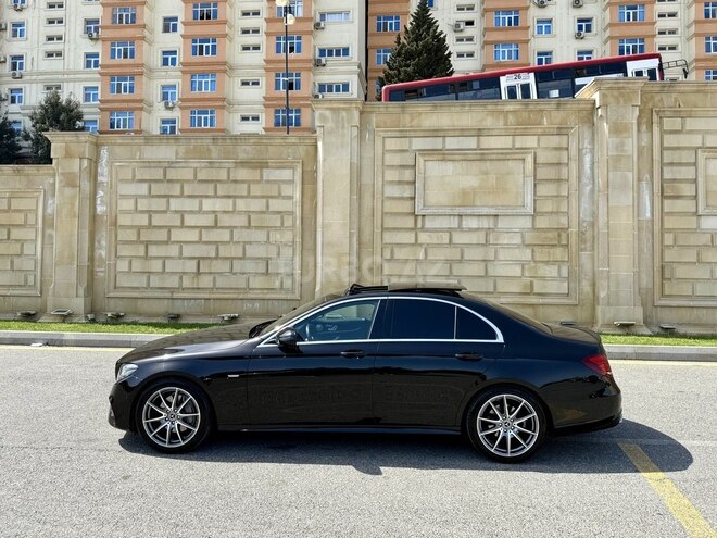 Mercedes E 220 d 2019, 181,000 km - 2.2 l - Bakı