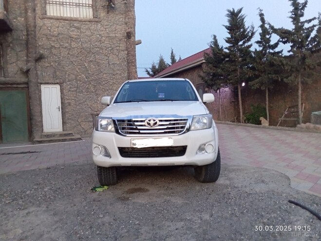 Toyota Hilux 2013, 267,000 km - 3.0 l - Bakı