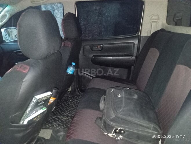 Toyota Hilux 2013, 267,000 km - 3.0 l - Bakı